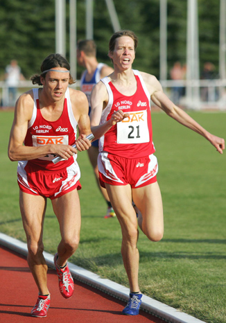 a picture called deutsche staffelmeisterschaften zeulenroda 2007 005 should be here...