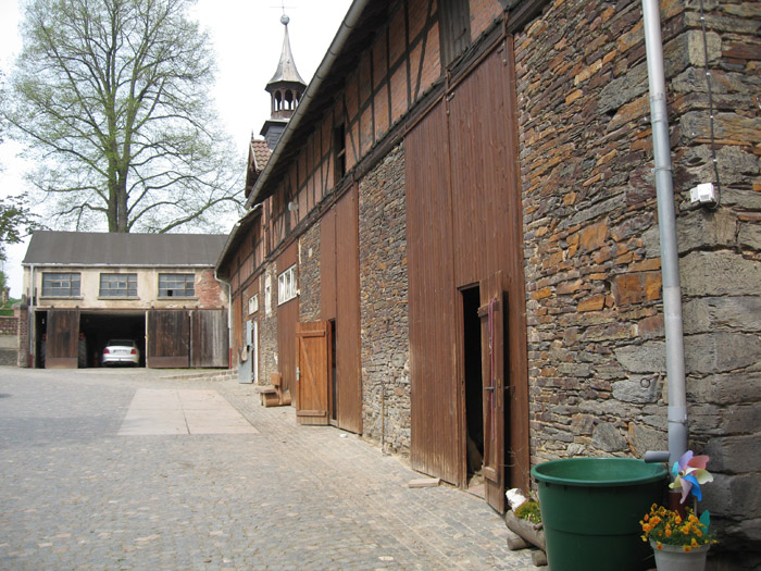 a picture called deutsche staffelmeisterschaften zeulenroda 2007 landleben 005 should be here...